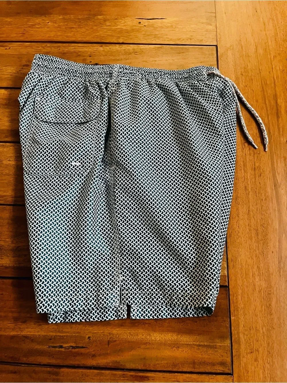 MICHAEL’s Men's Blue wave Patterned Swim Trunks with Drawstring; Size Lg